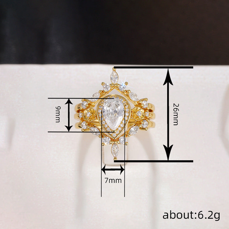 Luxury lightweight teardrop ring with zircon for women