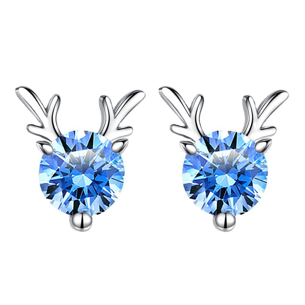 Six-prong heart-shaped earrings inlaid with zircons