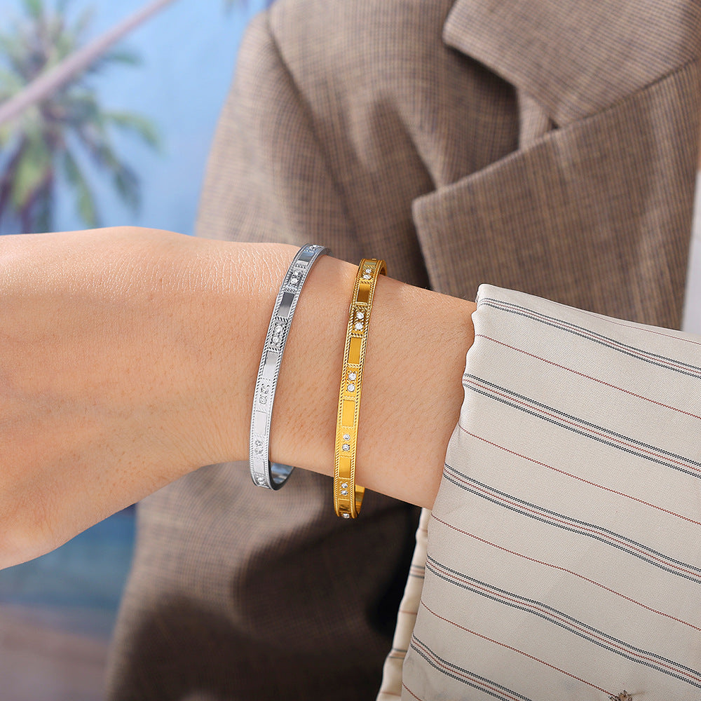 Modern and Elegant Style Alloy Buckle Open Bracelet