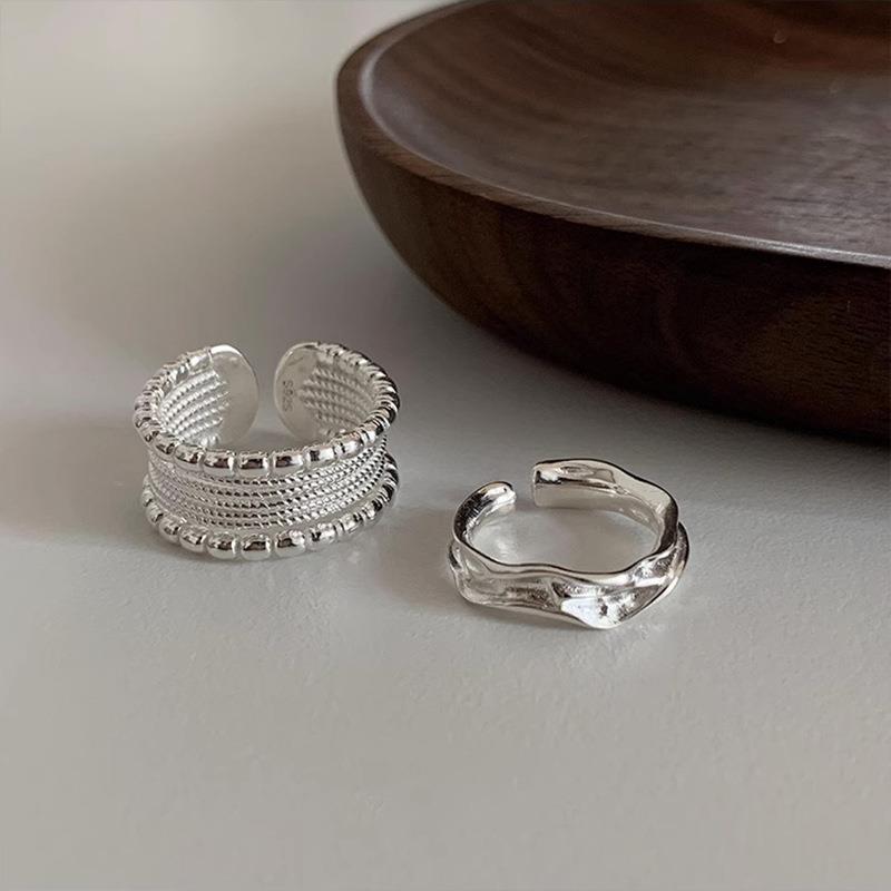 Adjustable multi-layer braided ring in a light luxury style