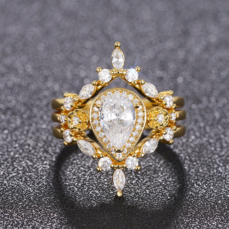 Luxury lightweight teardrop ring with zircon for women