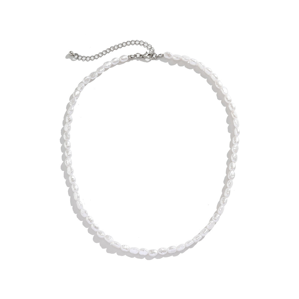 Handcrafted, refined and unisex necklace, perfectly suited to women thanks to its handcrafted natural mother-of-pearl pendant