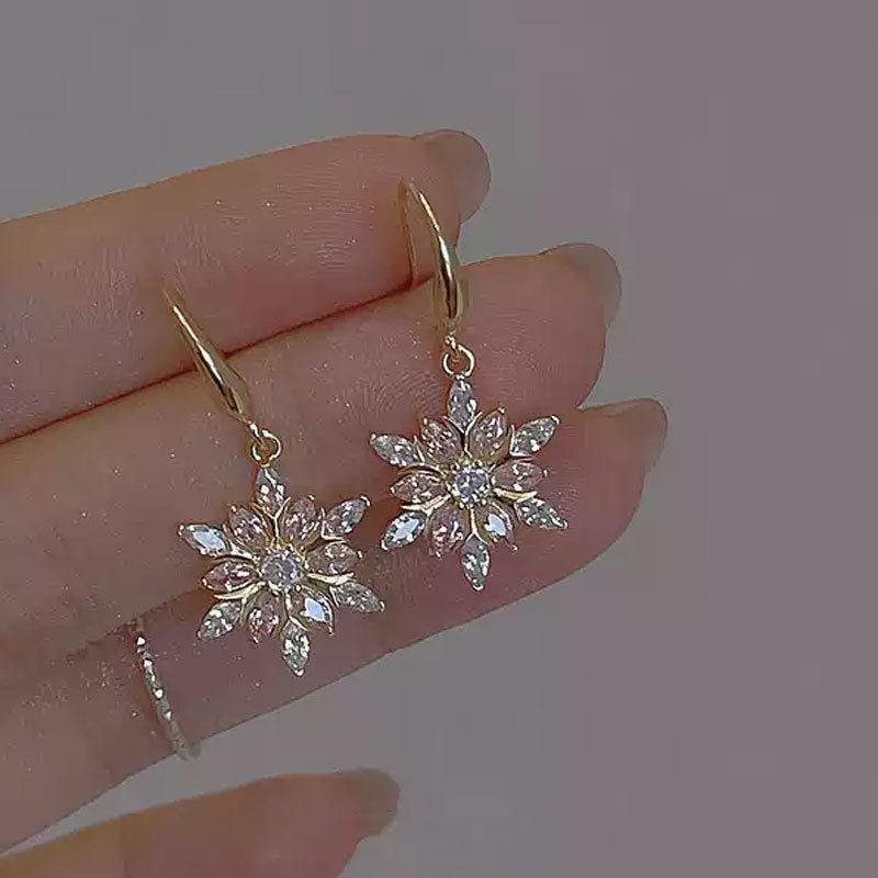 Boucles d’oreilles délicates en forme de flocon de neige - NovaShop NovaShop Golden Snowflake Bigbuy