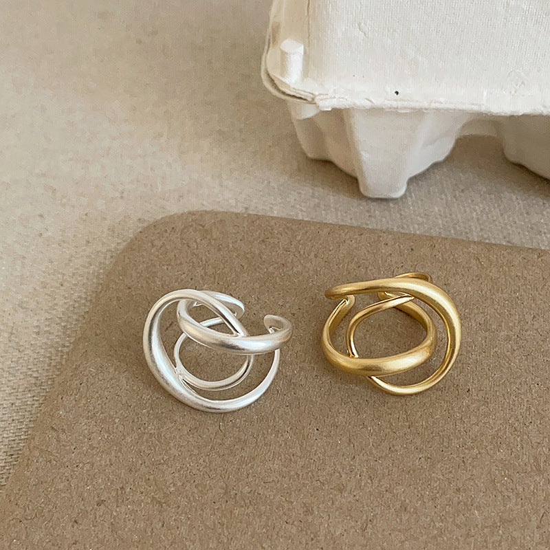 Open ring in three-dimensional interlaced matte metal