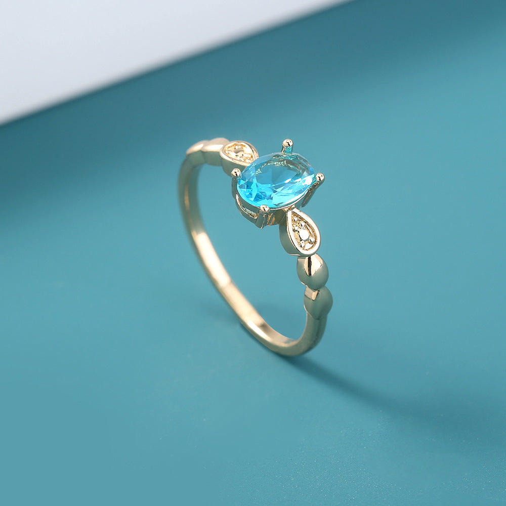 Niche ring with modern design, decorated with zircon