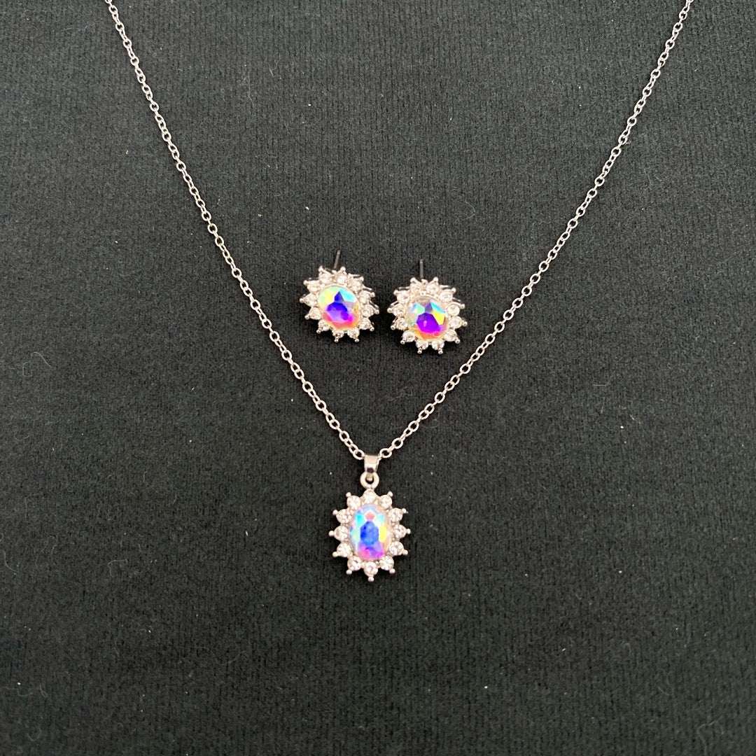 Women's Set with Earrings and Necklace