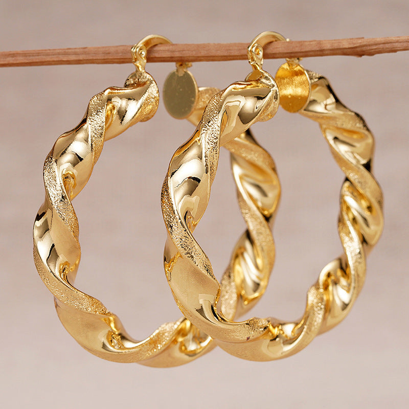 Women's Geometric Design Clip-on Earrings in Ring Shape