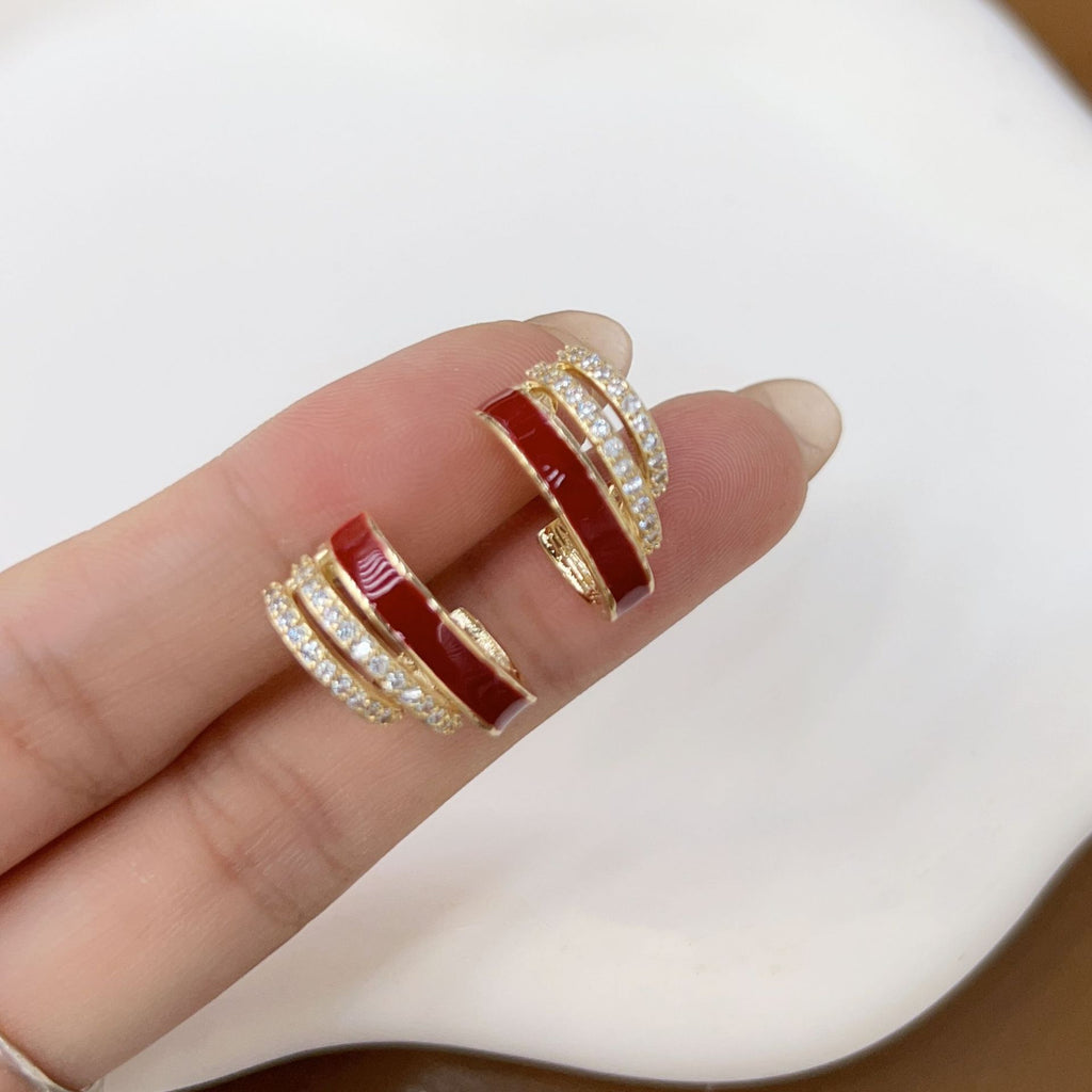 Clip-on earrings without piercing with oil painting and red diamonds