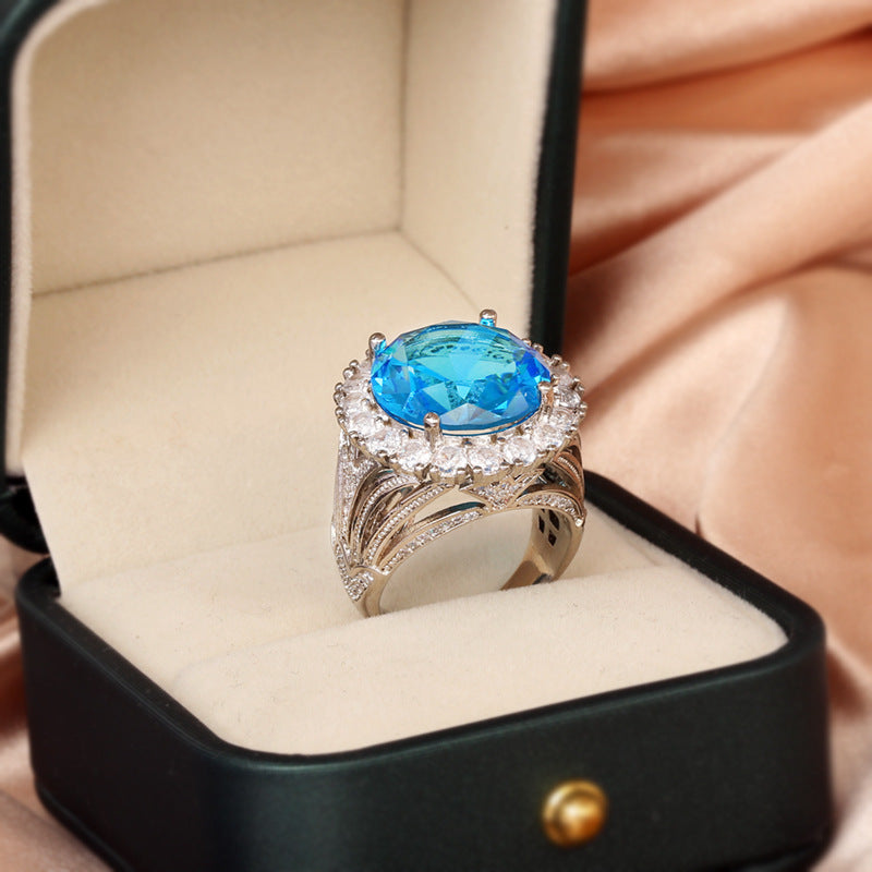 Elegant Style Hollow Italian Retro Women's Ring