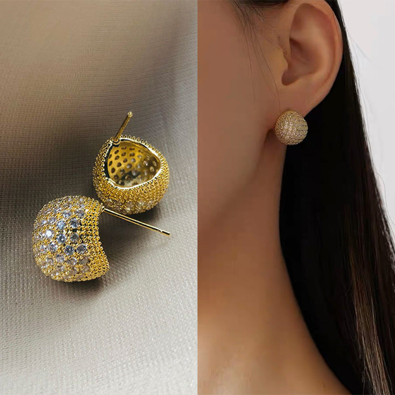 Light luxury clip-on earrings in the shape of small golden pearls adorned with diamonds