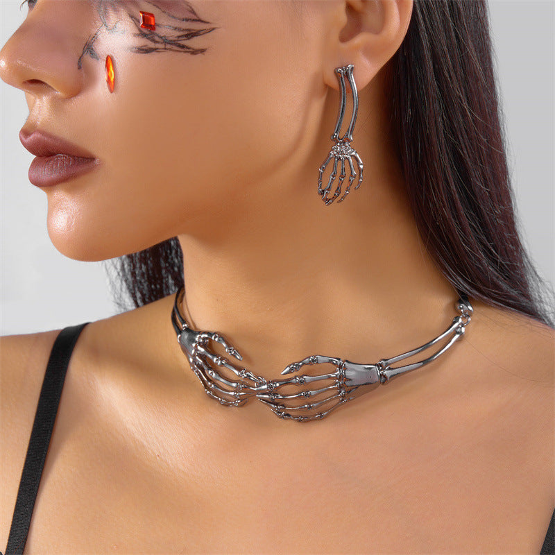 European and American Fashion Jewelry Dark Style Skull and Ghost Claw Necklace and Earrings