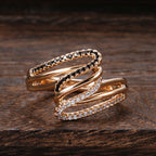 Refined Women's Ring in Copper and Shiny Zircons