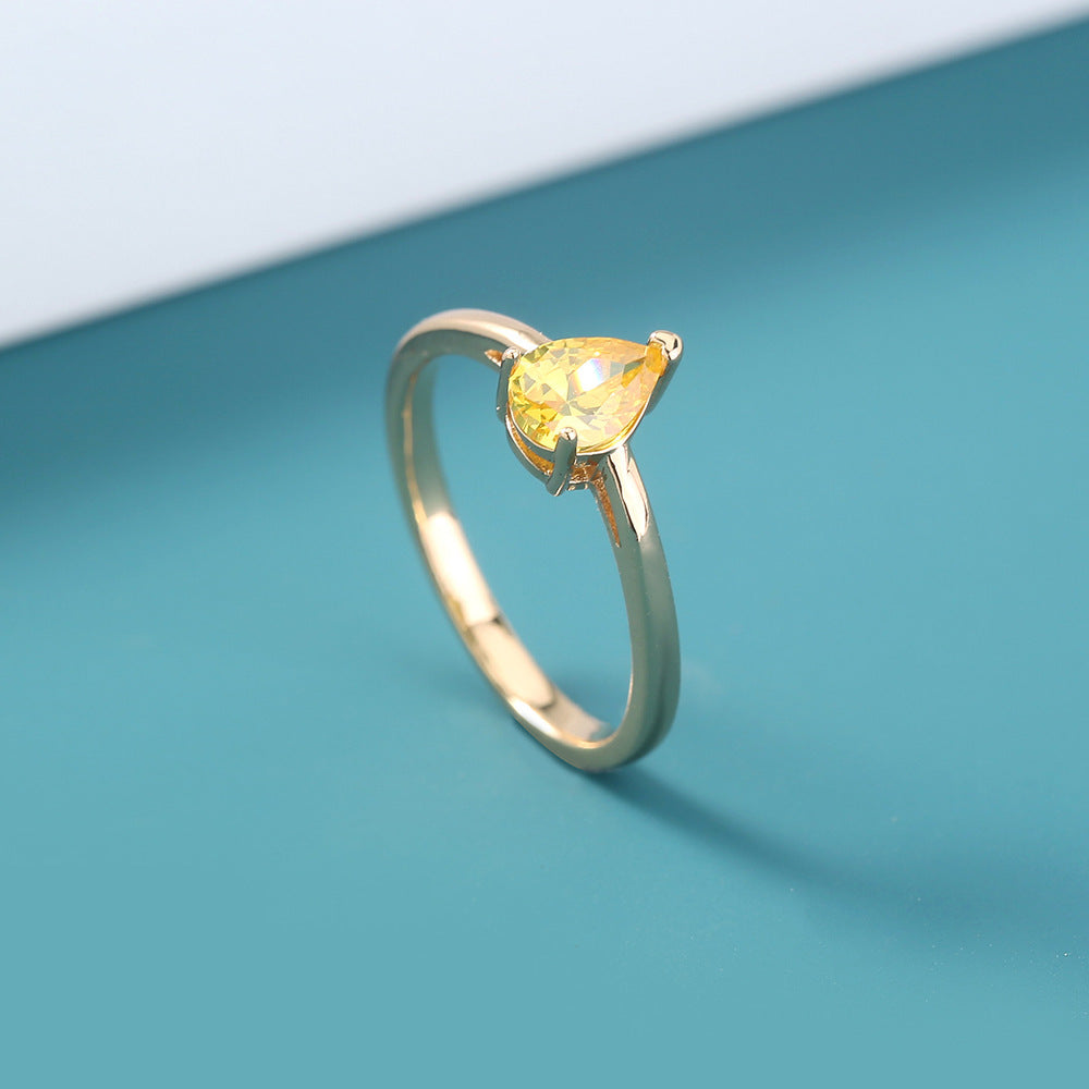 Niche ring with modern design, decorated with zircon