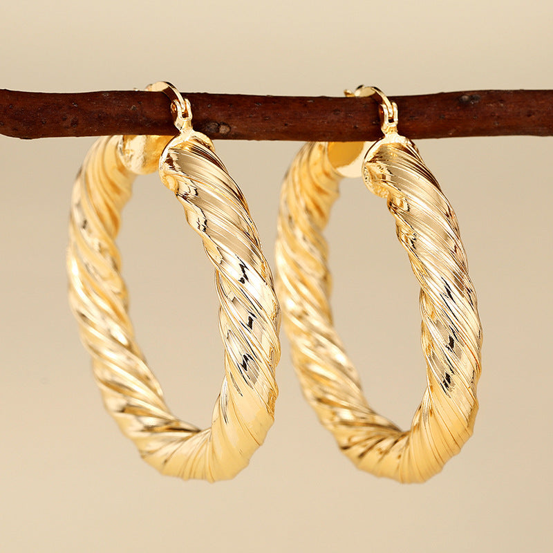 Women's Geometric Design Clip-on Earrings in Ring Shape