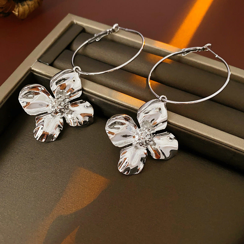 Boucles d’oreilles vintage en métal à tige argentée - NovaShop NovaShop Silver Bigbuy