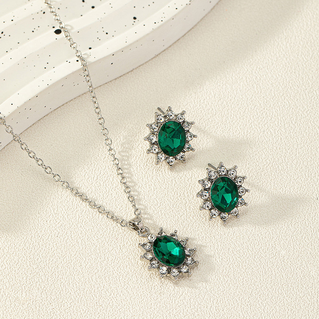 Women's Set with Earrings and Necklace