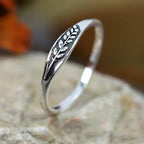 Elegant ring with unique design inspired by the natural element of wheat, symbolizing sweetness and prosperity