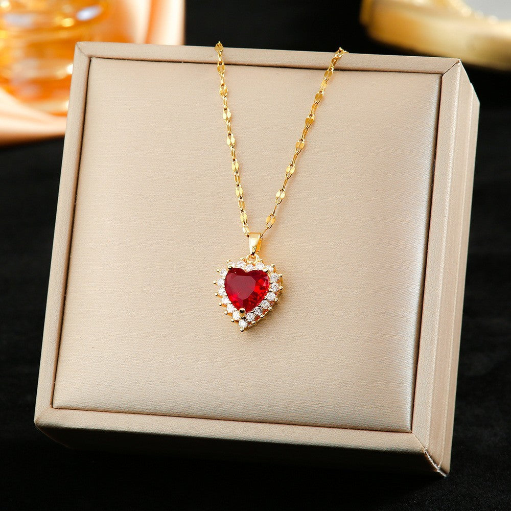 Necklace With Hearts Flower Special Interest Lightweight Luxury Pendant Costume Titanium Steel
