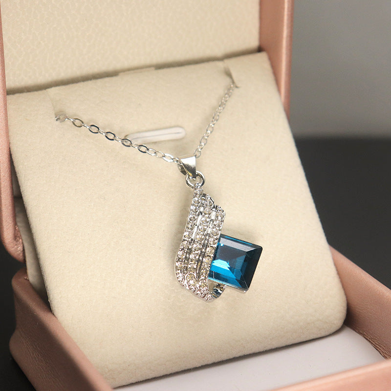 Women's Necklace and Earrings Set – Blue Elegance