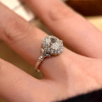 Elegant and sophisticated ring, inspired by a bridal bouquet