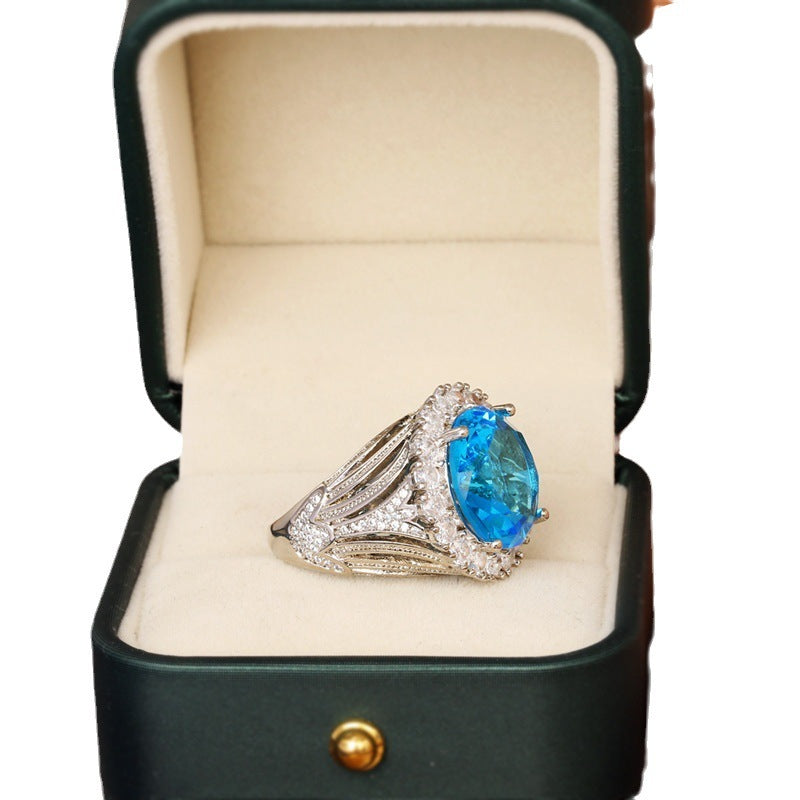 Elegant Style Hollow Italian Retro Women's Ring