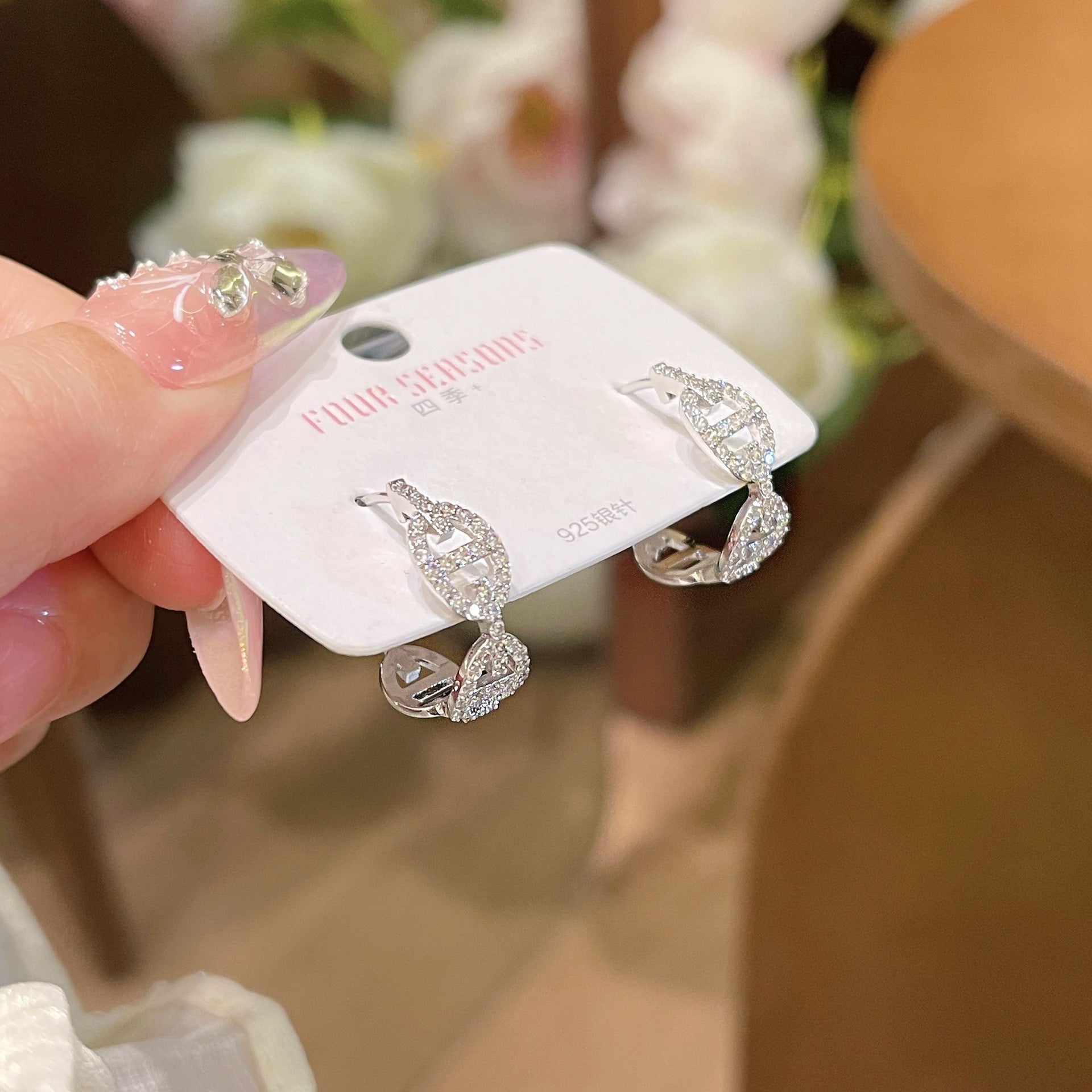 Boucles d’oreilles nouvelle collection pour femmes, élégance légère et luxe - NovaShop NovaShop Silver Bigbuy