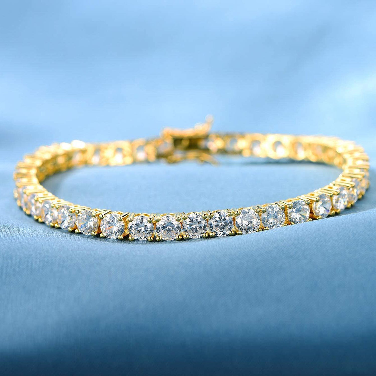 Classic 18k gold bracelet with high quality electroplated zirconia and diamonds