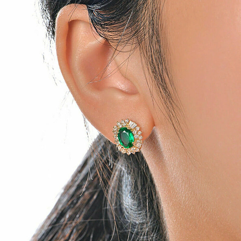 Earrings with a special autumn-winter design, combining elegance and modernity