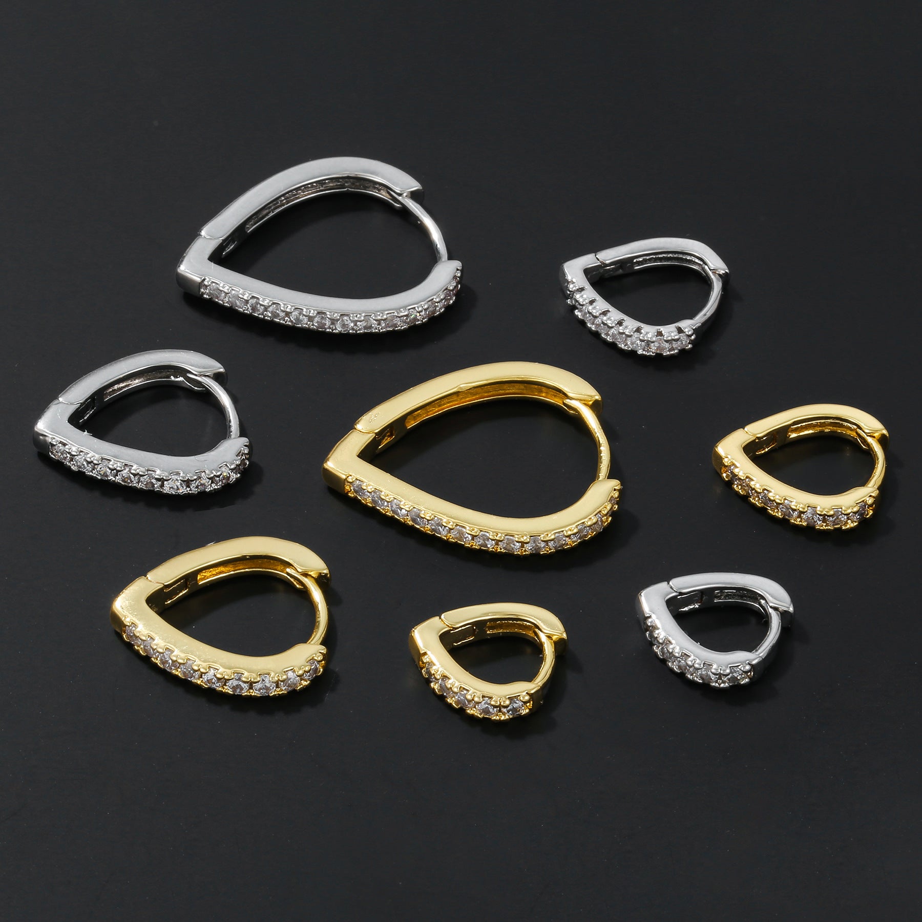 Simple Temperament Summer Cool Love Clip-on Earring
